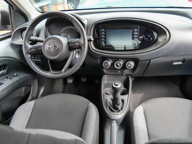 Toyota AYGO X 1.0 VVT-i MT Play | CAMERA | CARPLAY | CRUISE CONTROL |