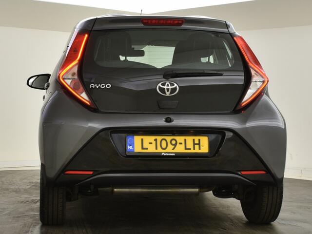 Toyota AYGO 1.0 VVT-i x-play | Carplay | Camera