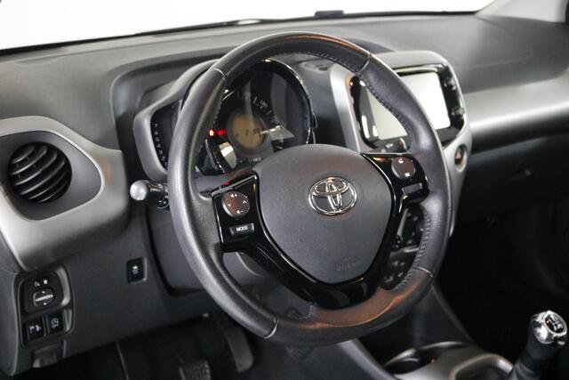 Toyota AYGO 1.0 VVT-i x-play Airco | Navigatie | Camera | Bluetooth.