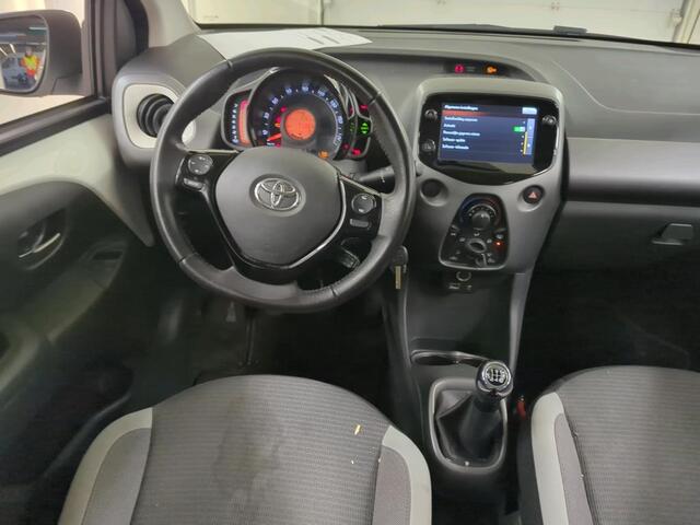 Toyota AYGO 1.0 VVT-i x-play 1e Eigenaar | Dealer Onderh | BTW | NAP | Camera | Navi | Carplay | Full Led | Start/Stop | Hill-Hold