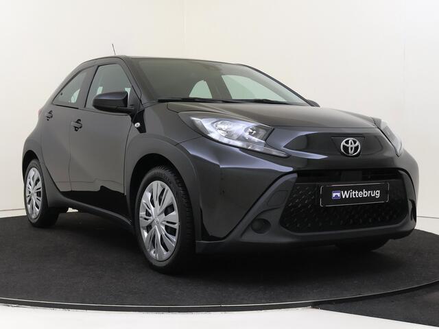 Toyota AYGO X 1.0 VVT-i MT Play | Apple Carplay/Android Auto | Airco |