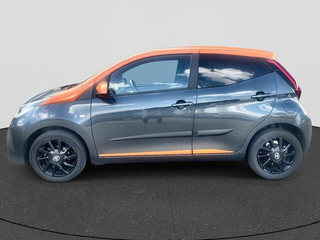 Toyota AYGO 1.0 VVT-i TeamNL RIJKLAAR