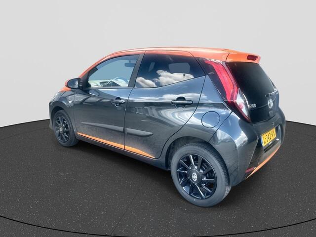 Toyota AYGO 1.0 VVT-i TeamNL RIJKLAAR