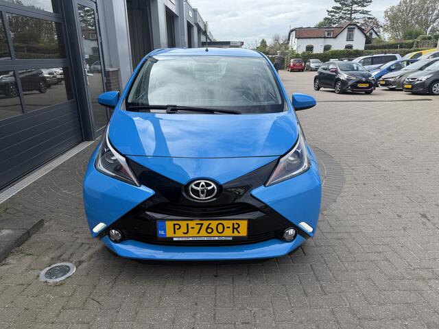 Toyota AYGO 1.0 VVT-i x-play
