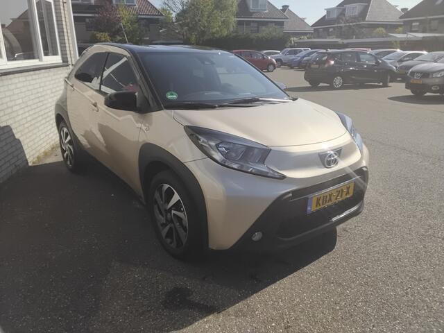 Toyota AYGO X 1.0 VVT-i MT Pulse Bi Tone android/apple car play camera