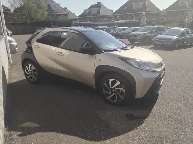 Toyota AYGO X 1.0 VVT-i MT Pulse Bi Tone android/apple car play camera