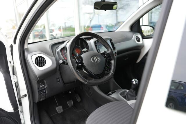 Toyota AYGO 1.0 VVT-i x-play limited | Achteruitrijcamera | Bluetooth |