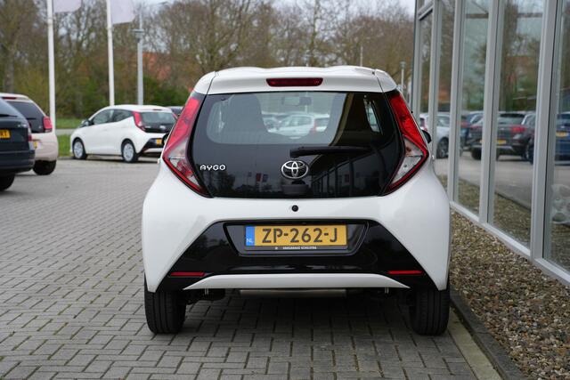 Toyota AYGO 1.0 VVT-i x-play limited | Achteruitrijcamera | Bluetooth |