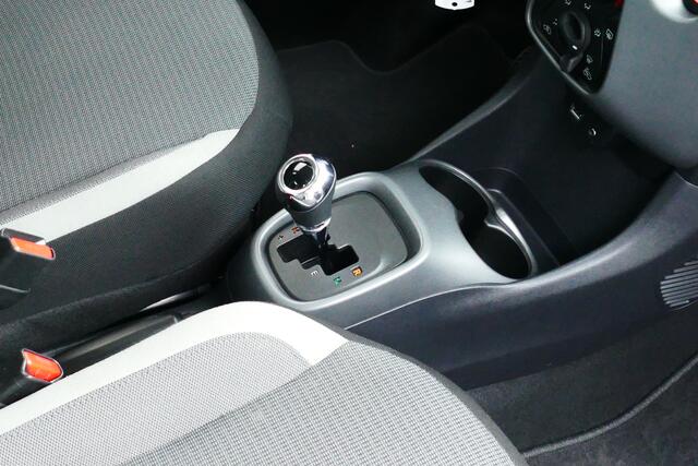 Toyota AYGO 1.0 VVT-i x-play. Bj2021 Camera, Carplay/Android Navi, Airco, 15"LMV All Season