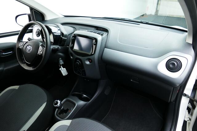 Toyota AYGO 1.0 VVT-i x-play. Bj2021 Camera, Carplay/Android Navi, Airco, 15"LMV All Season