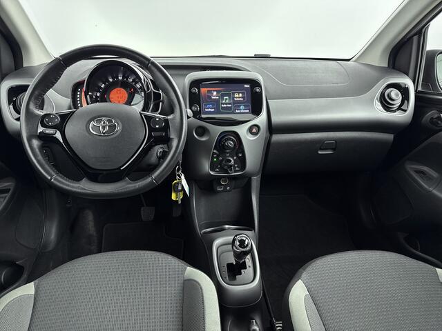 Toyota AYGO 1.0 VVT-i x-play | Automaat | Apple Carplay-Android Auto | Achteruitrijcamera |