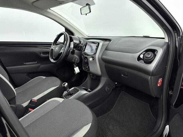 Toyota AYGO 1.0 VVT-i x-play | Automaat | Apple Carplay-Android Auto | Achteruitrijcamera |
