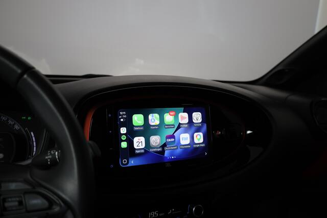Toyota AYGO X VVT-i MT Envy JBL | Carplay | Lichtmetaal | Two-tone | Android auto