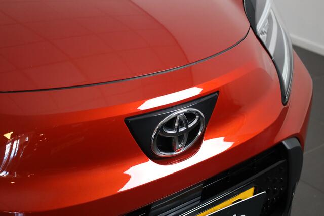 Toyota AYGO X VVT-i MT Envy JBL | Carplay | Lichtmetaal | Two-tone | Android auto