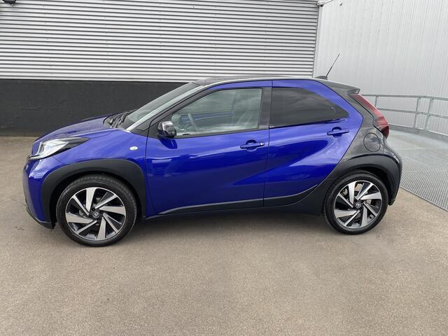 Toyota AYGO X 1.0 VVT-i MT Envy 1e eign. Navigatie, JBL audio, Apple CarPlay/Android Auto, achteruitrij camera, draadloze telefoonlader, Nederlandse auto!