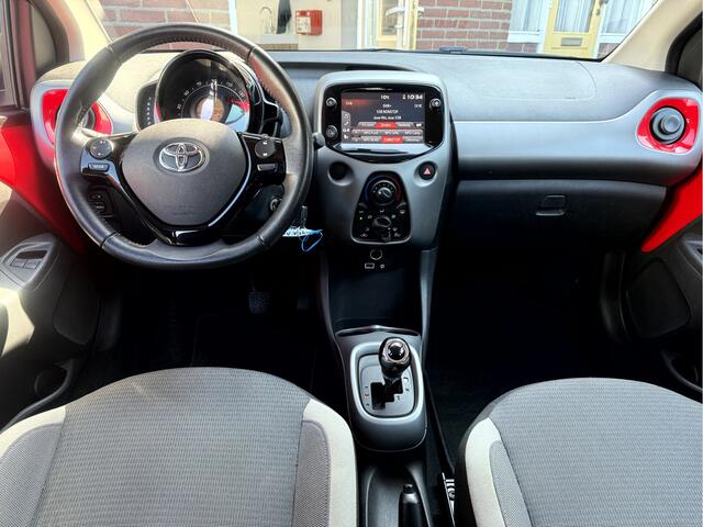 Toyota AYGO 1.0 VVT-i x-play Camera, App Connect