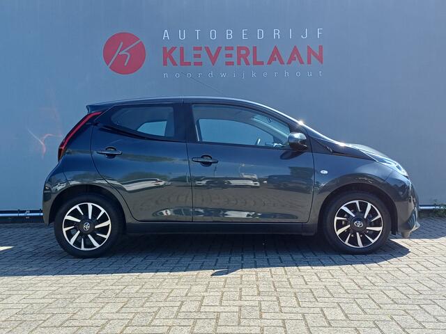 Toyota AYGO 1.0 VVT-i x-play | CAMERA | AIRCO | AUTOMAAT |