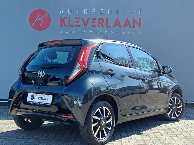 Toyota AYGO 1.0 VVT-i x-play | CAMERA | AIRCO | AUTOMAAT |