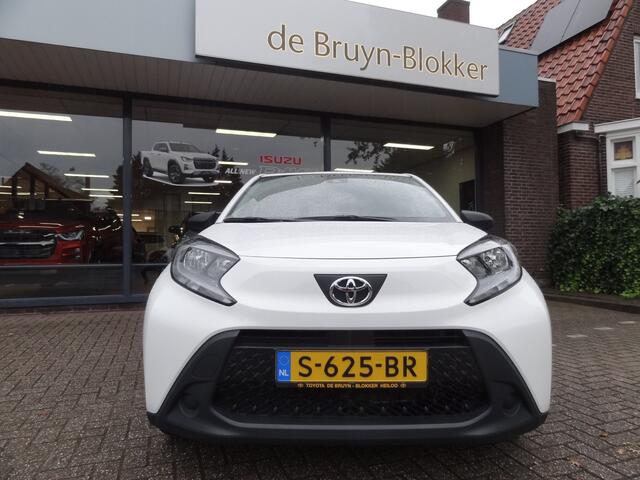 Toyota AYGO X 1.0 VVT-i MT airco / Apple Carplay / Android Auto / adaptive cruise control / touchscreen radio / DAB / Toyota 10 jaar garantie programma / Toyota pechhulppas / rijklaarprijs incl. onderhoud & garantie