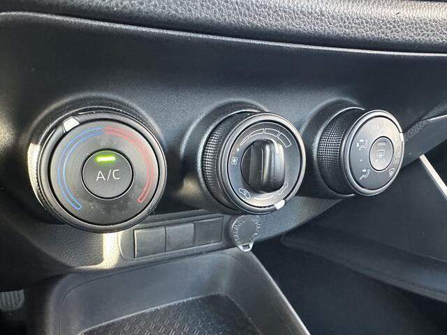 Toyota AYGO X 1.0 VVT-i MT airco / Apple Carplay / Android Auto / adaptive cruise control / touchscreen radio / DAB / Toyota 10 jaar garantie programma / Toyota pechhulppas / rijklaarprijs incl. onderhoud & garantie