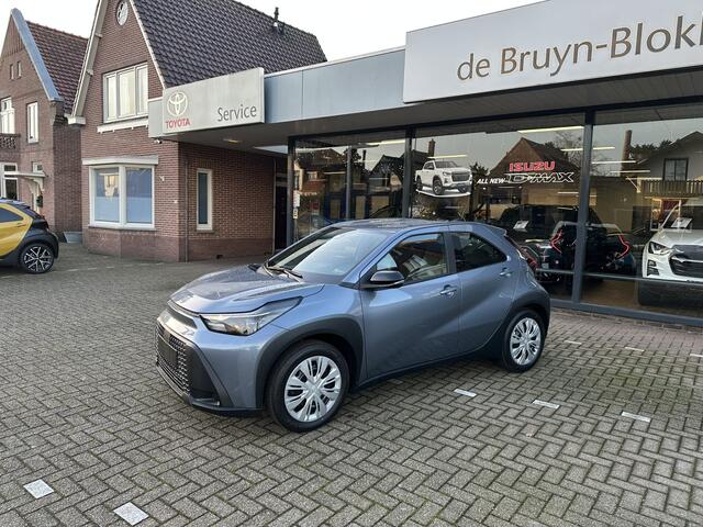 Toyota AYGO X Hybrid 115 play Apple Carplay / Android Auto