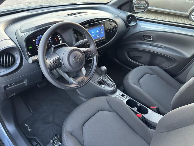 Toyota AYGO X Hybrid 115 play Apple Carplay / Android Auto