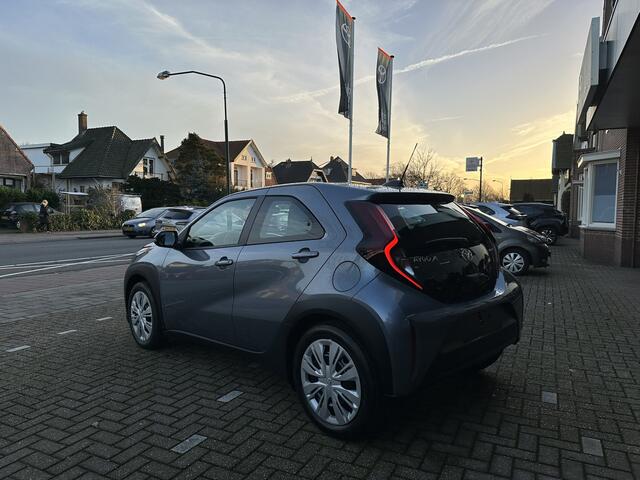 Toyota AYGO X Hybrid 115 play Apple Carplay / Android Auto