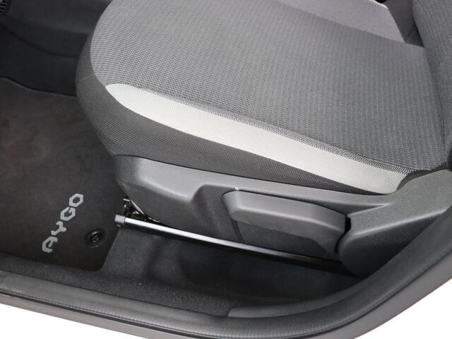 Toyota AYGO 1.0 VVT-i x-joy