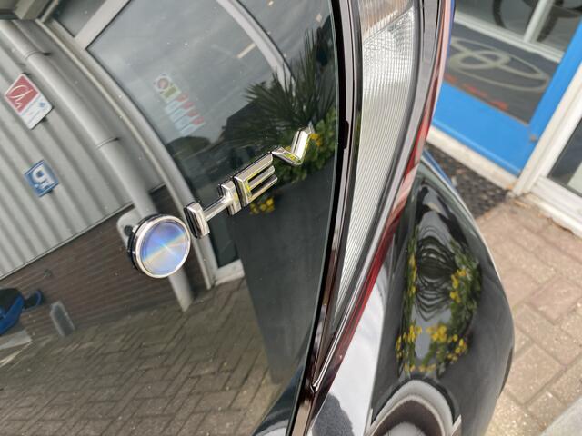 Toyota AYGO X Hybrid 115 Play + Business Pack