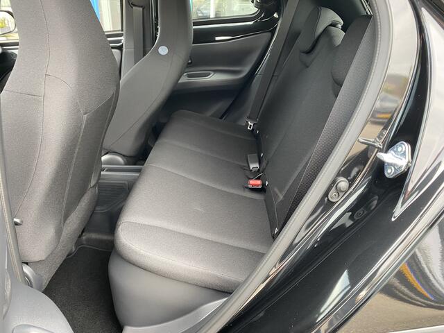 Toyota AYGO X Hybrid 115 Play + Business Pack