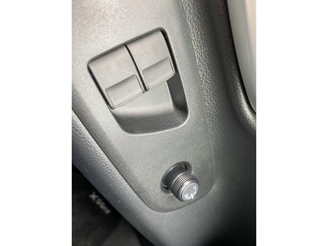 Toyota AYGO X Hybrid 115 Play + Business Pack