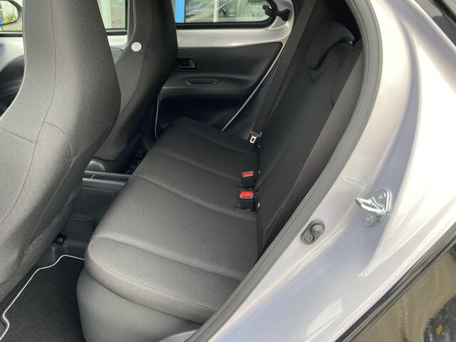 Toyota AYGO X Hybrid 115 Pulse + Easy Pack