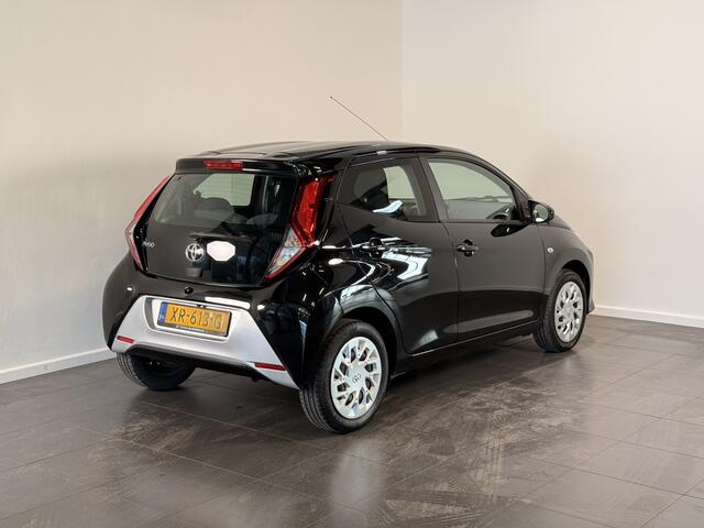 Toyota AYGO 1.0 VVT-i x-play | Automaat | Camera |