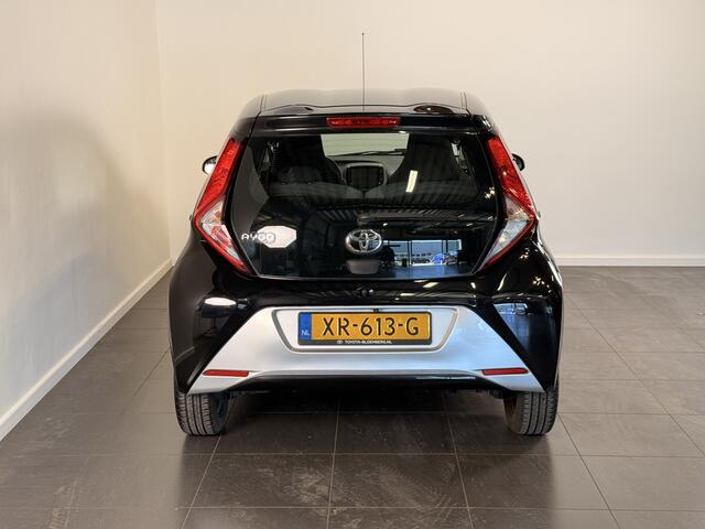 Toyota AYGO 1.0 VVT-i x-play | Automaat | Camera |