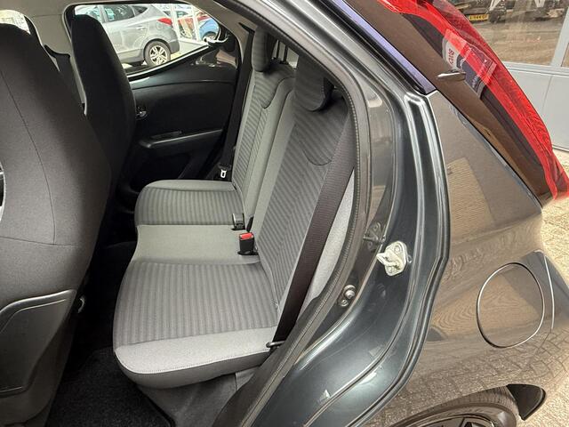 Toyota AYGO 1.0 VVT-i x-play / Airco/ Bleutooth/ Camera/ LED/ Elektrische ramen