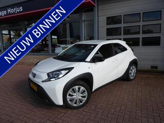 toyota-aygo-x-1.0-vvt-i-s-cvt-play,