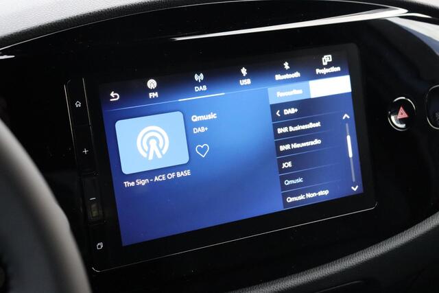 Toyota AYGO X Hybrid 115 pulse, Easy pack, Climate Control, Apple Carplay, Android Auto, Parkeercamera, Draadloos oplader, Gezichtscamera, Keyless Entry.