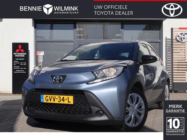 Toyota AYGO X 1.0 VVT-i MT Play Allseason banden | Armsteun