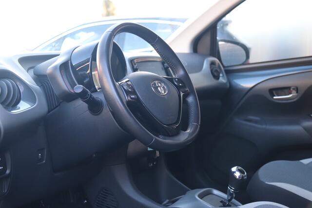 Toyota AYGO 1.0 VVT-i x-joy Automaat, Carplay, Camera, Airco