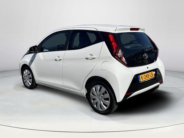 Toyota AYGO 1.0 VVT-i x-play | 5 deurs | Carplay | Airco | Parkeercamera |