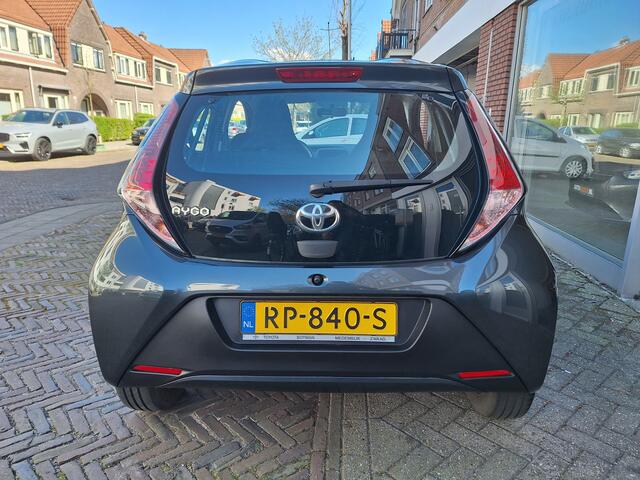 Toyota AYGO 1.0 VVT-i X-Fun 5Drs /68.000 Km/Airco/1e Eig/Bluetooth/Garantie