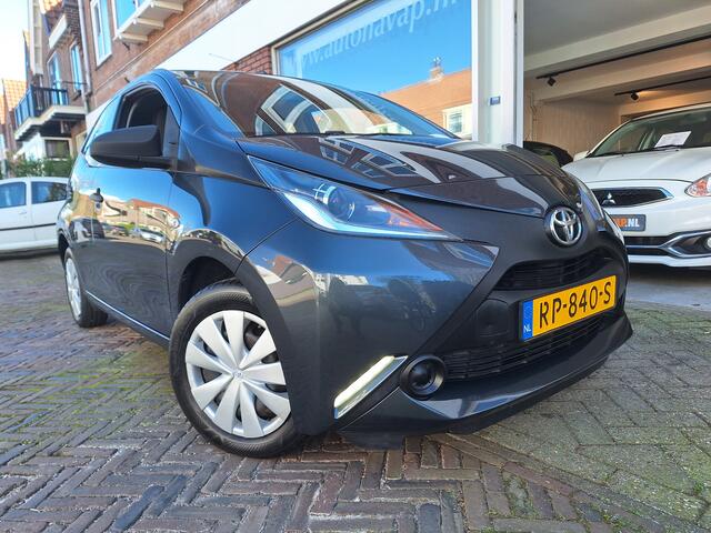 Toyota AYGO 1.0 VVT-i X-Fun 5Drs /68.000 Km/Airco/1e Eig/Bluetooth/Garantie