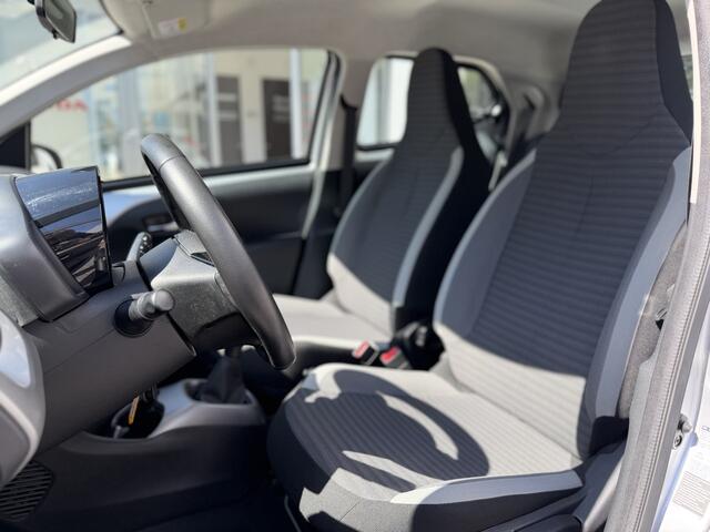 Toyota AYGO 1.0 VVT-i x-cite | GEEN AFLEVERKOSTEN | Apple/Android, Camera, Airco