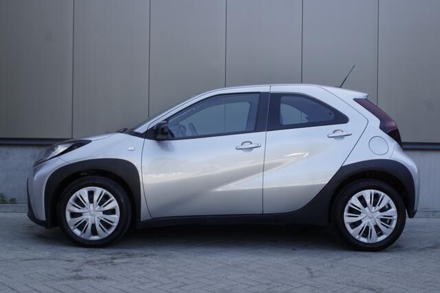 Toyota AYGO X 1.0 VVT-i MT Play