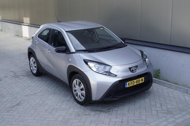 Toyota AYGO X 1.0 VVT-i MT Play