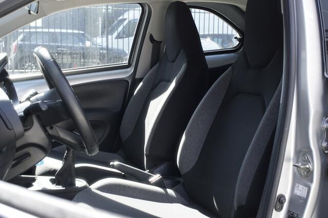 Toyota AYGO X 1.0 VVT-i MT Play