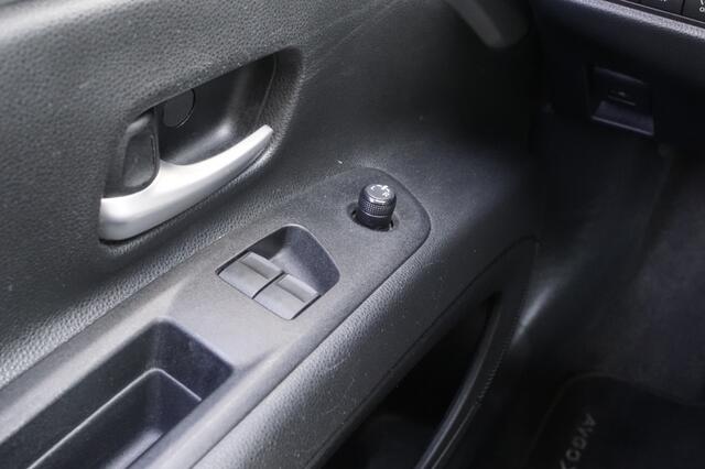 Toyota AYGO X 1.0 VVT-i MT Play