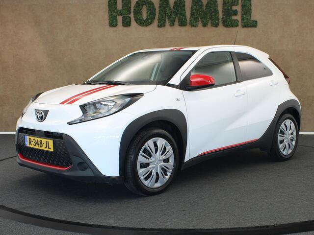 Toyota AYGO X 1.0 VVT-i MT Play - ORIGINEEL NEDERLANDSE AUTO - UNIEKE EXTERIEUR EN INTERIEUR ACCENTEN - AIRCO - ADAPTIEVE CRUISE CONTROL - CAMERA - LAGE KM STAND - BLUETOOTH- APPLE CARPLAY/ ANDROID AUTO