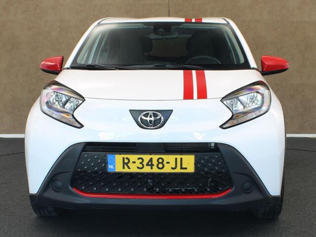Toyota AYGO X 1.0 VVT-i MT Play - ORIGINEEL NEDERLANDSE AUTO - UNIEKE EXTERIEUR EN INTERIEUR ACCENTEN - AIRCO - ADAPTIEVE CRUISE CONTROL - CAMERA - LAGE KM STAND - BLUETOOTH- APPLE CARPLAY/ ANDROID AUTO