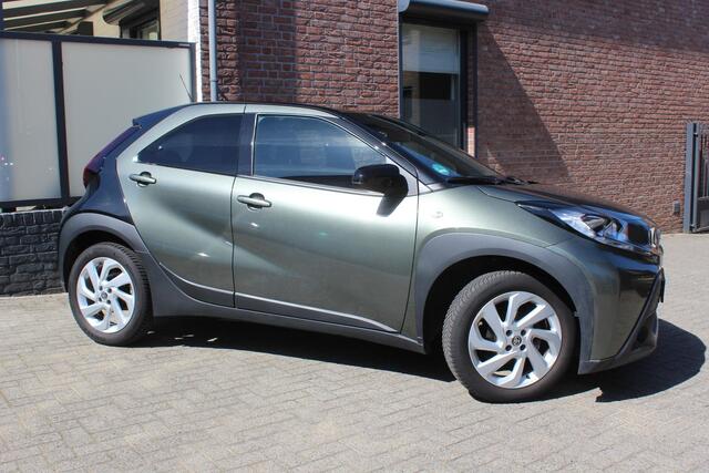 Toyota AYGO X 1.0 VVT-i S-CVT Pulse Bi Tone, Winter Pack, Safety Pack!